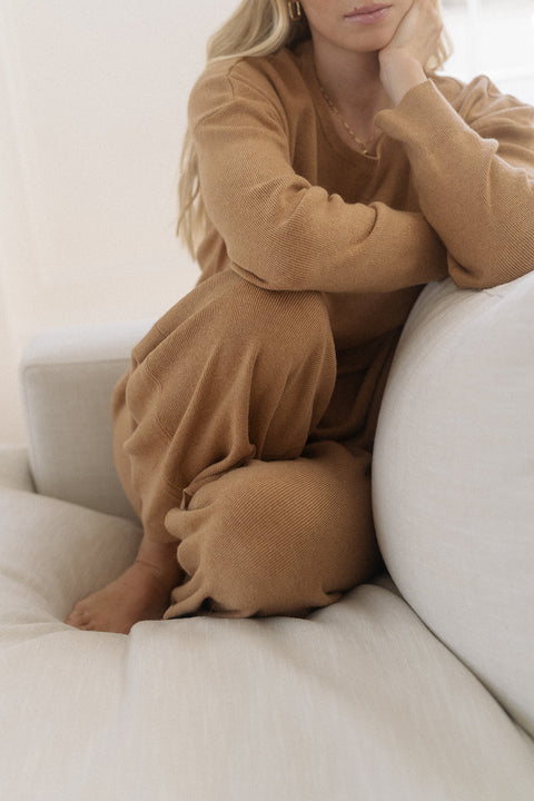 clove sweater