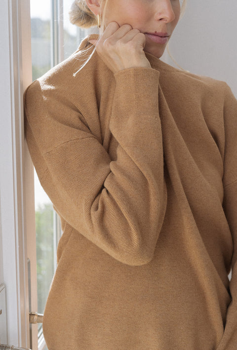 clove sweater